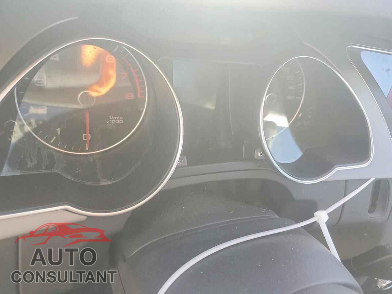 AUDI A5 2013 - WAULFAFR0DA033603