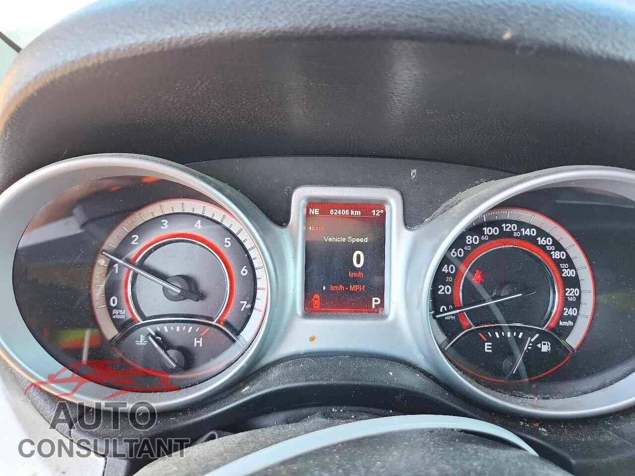 DODGE JOURNEY 2012 - 3C4PDCCG6CT210266