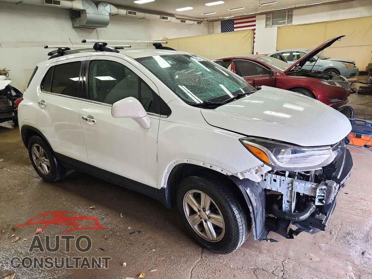 CHEVROLET TRAX 2018 - KL7CJPSB9JB670389