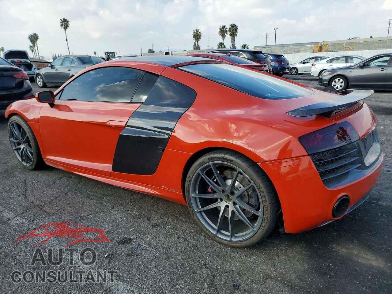 AUDI R8 2014 - WUAENAFG5EN000266