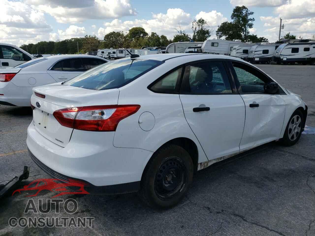 FORD FOCUS 2013 - 1FADP3E2XDL326410
