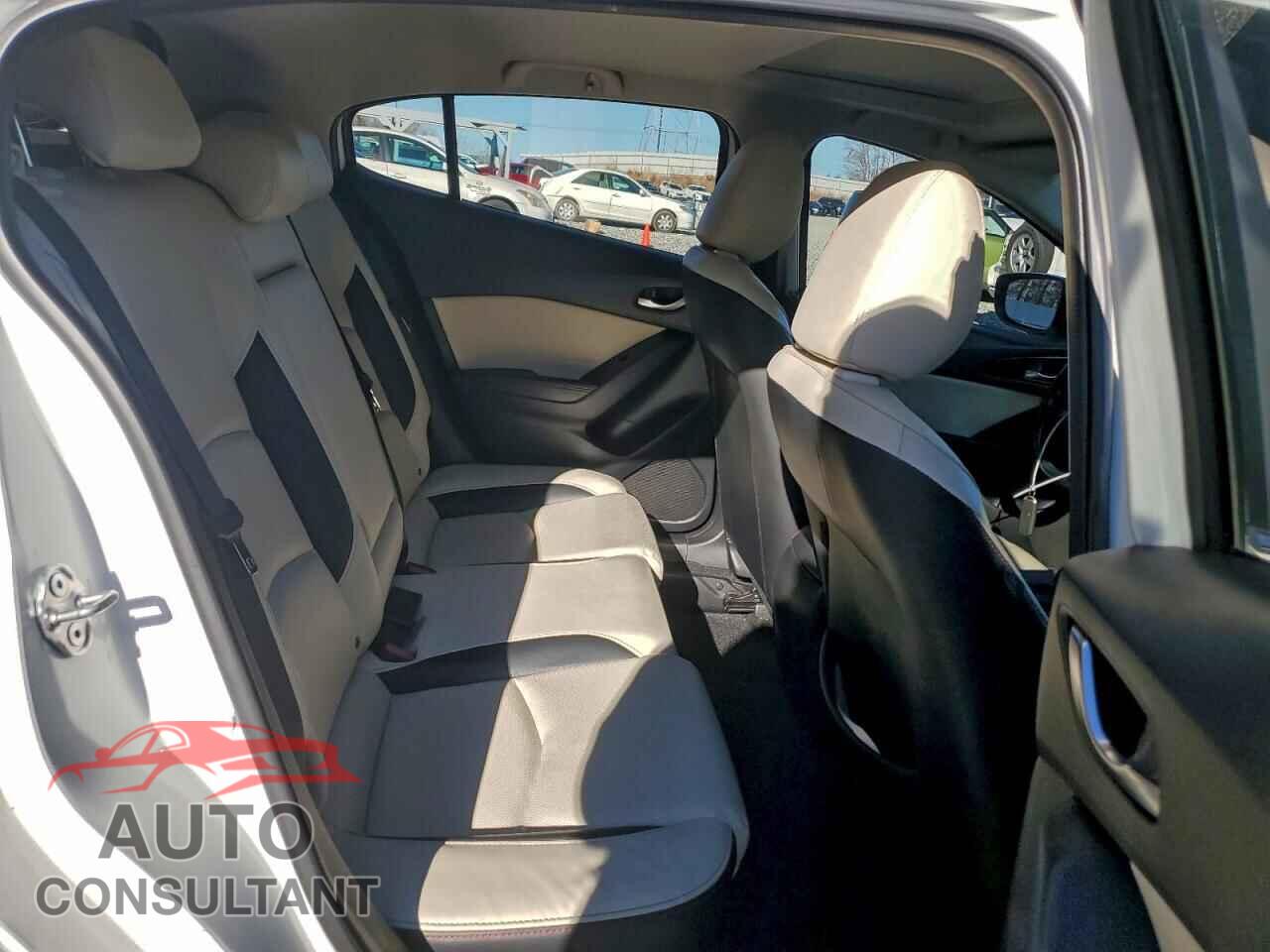 MAZDA 3 2015 - JM1BM1M39F1263503