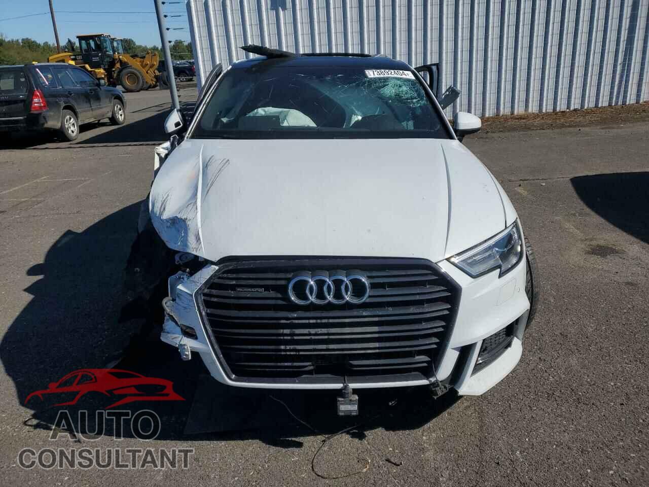 AUDI A3 2020 - WAUBEGFF5LA005219