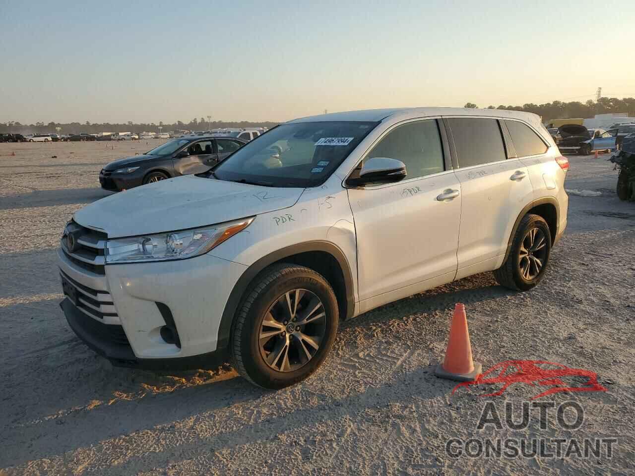 TOYOTA HIGHLANDER 2017 - 5TDZZRFH0HS202585