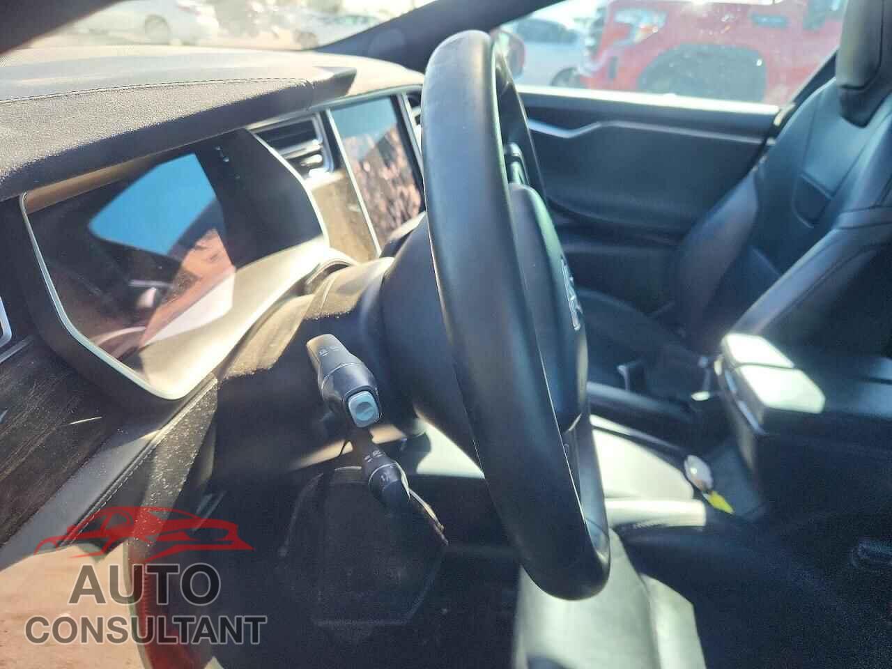 TESLA MODEL S 2016 - 5YJSA1E17GF156450