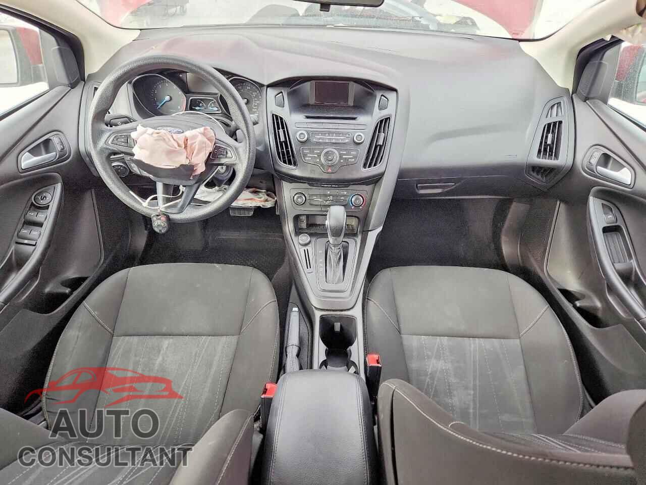 FORD FOCUS 2017 - 1FADP3F22HL306799