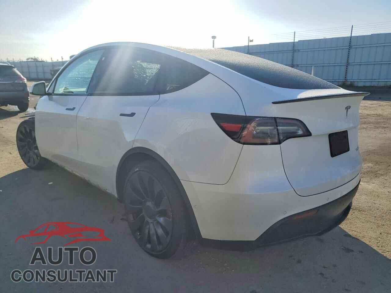 TESLA MODEL Y 2022 - 7SAYGDEF2NF489127