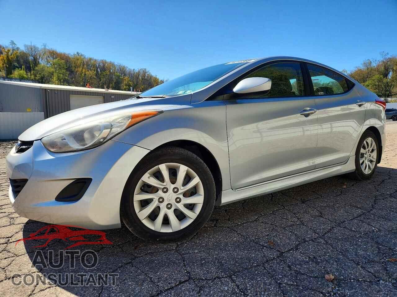 HYUNDAI ELANTRA 2012 - 5NPDH4AE2CH079478