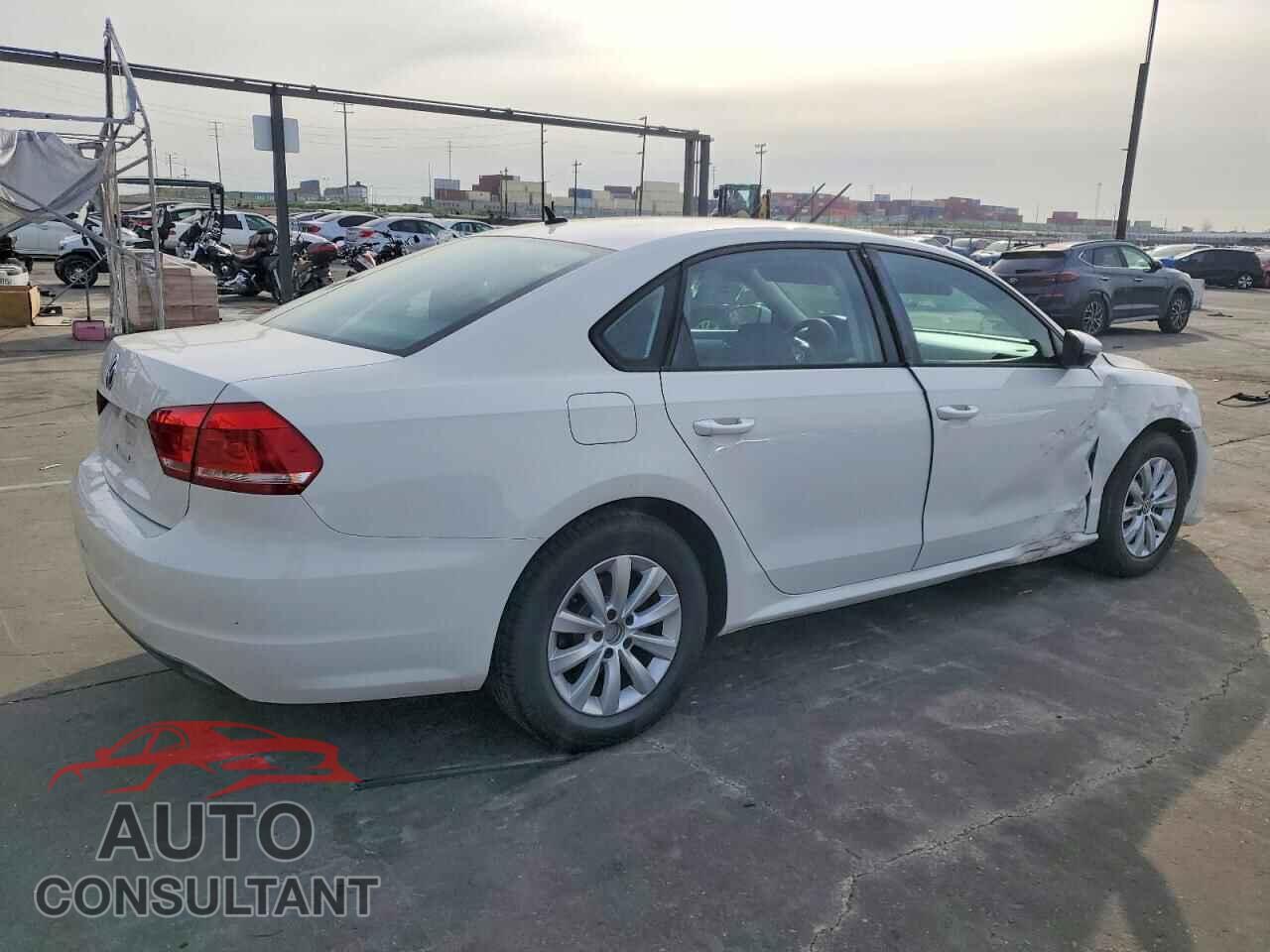 VOLKSWAGEN PASSAT 2012 - 1VWAP7A32CC019523