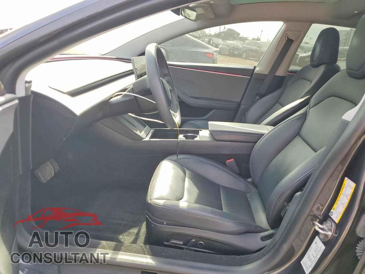TESLA MODEL 3 2024 - 5YJ3E1EA0RF744458