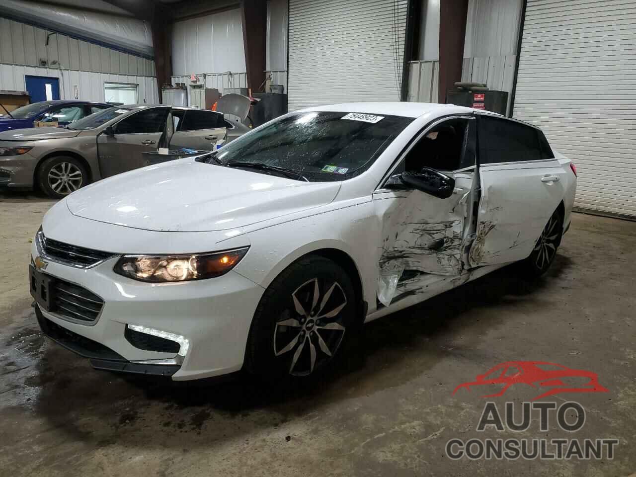 CHEVROLET MALIBU 2018 - 1G1ZD5ST8JF283254