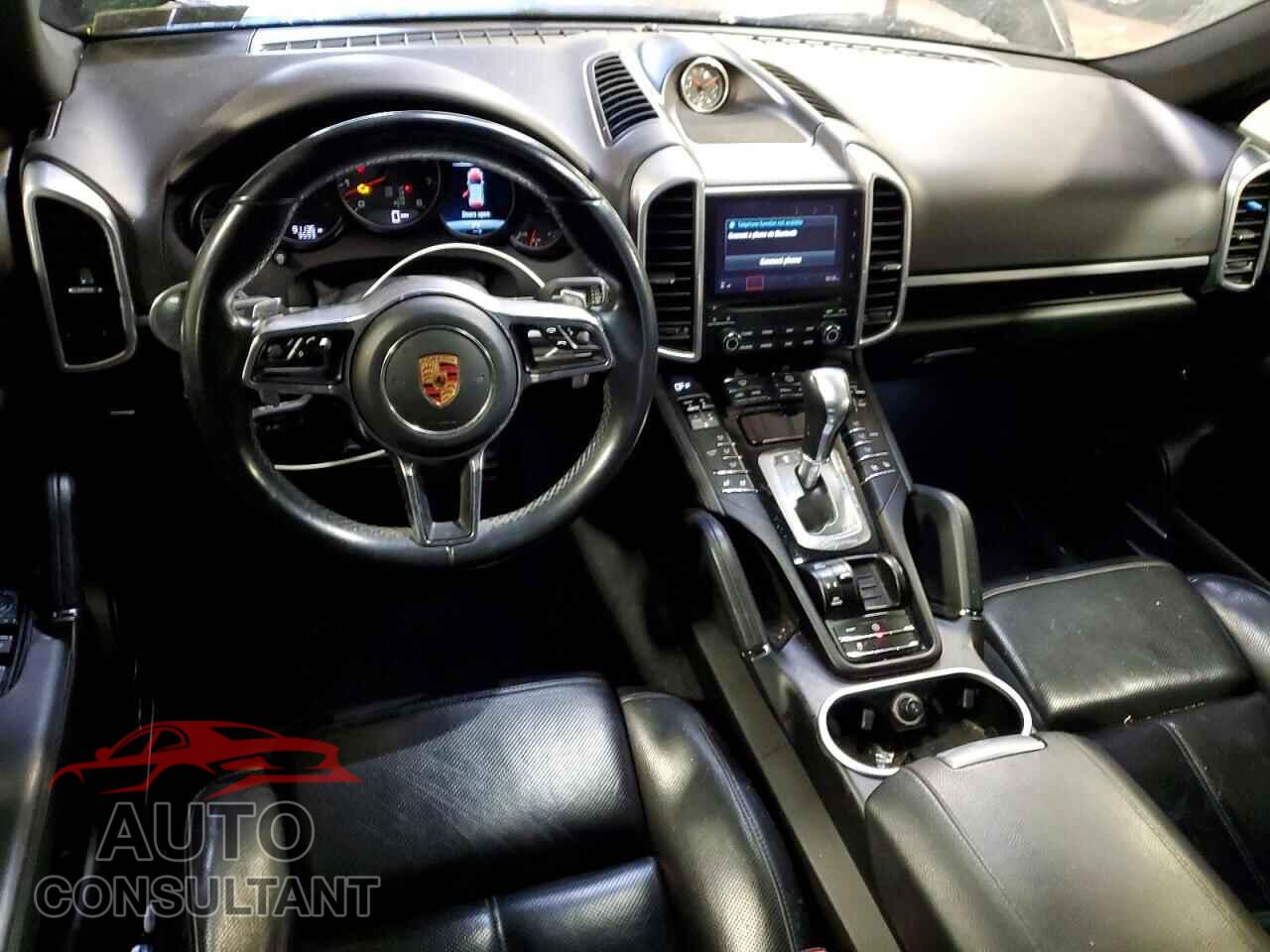 PORSCHE CAYENNE 2017 - WP1AA2A26HKA88516