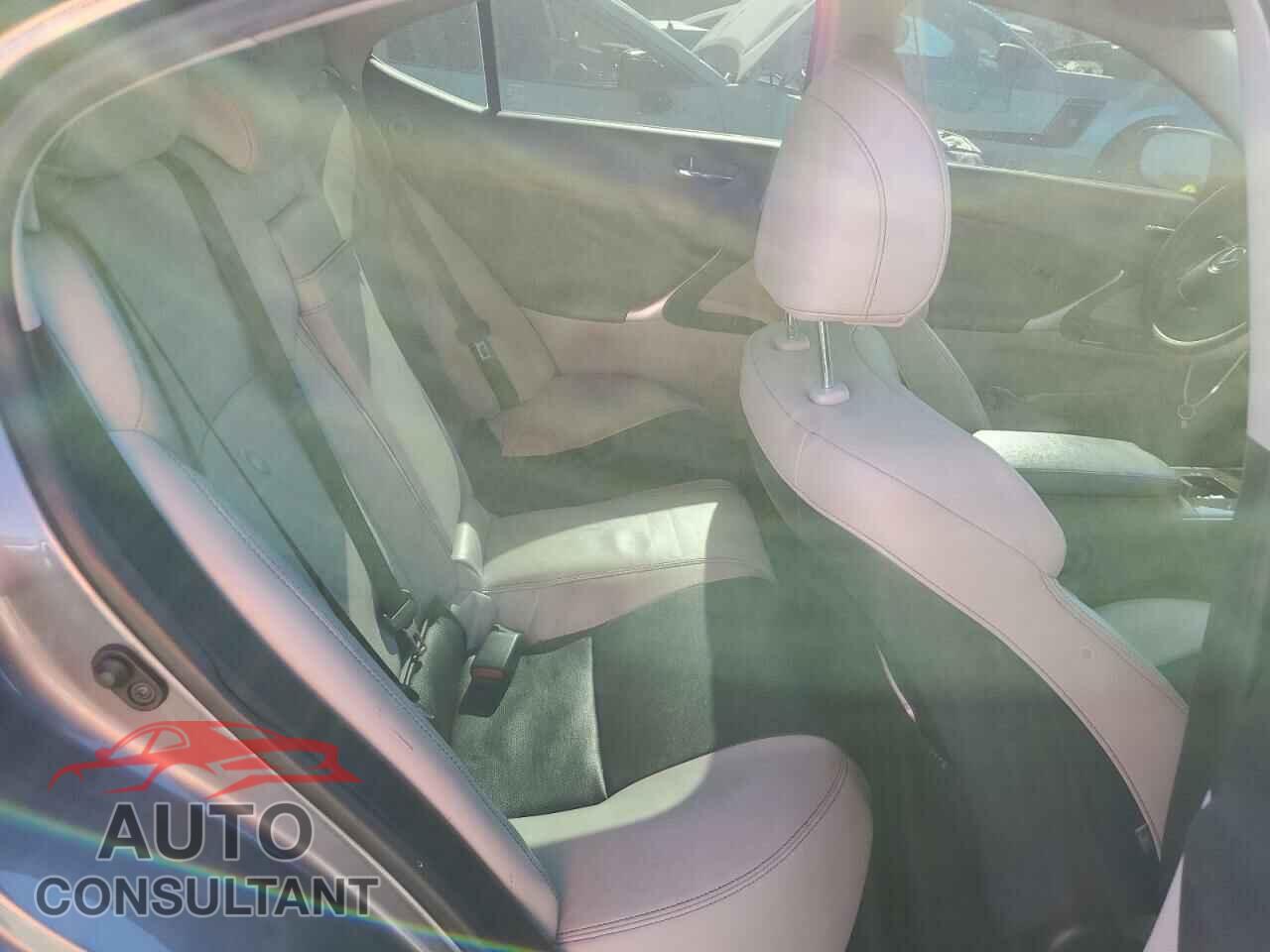 LEXUS IS 2012 - JTHCF5C22C5060468