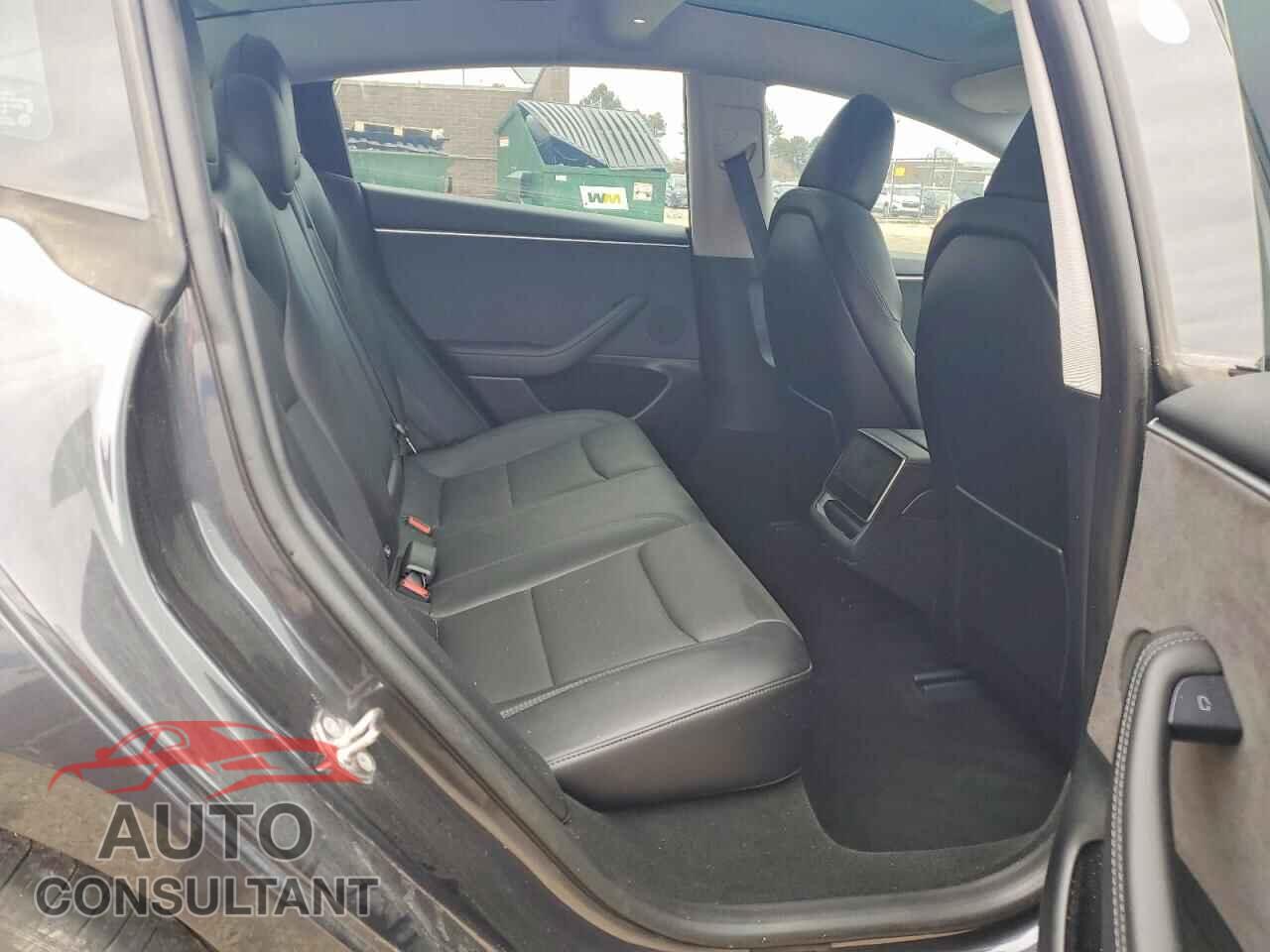 TESLA MODEL 3 2024 - 5YJ3E1EB8RF754390