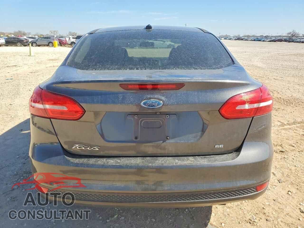 FORD FOCUS 2017 - 1FADP3F24HL342381