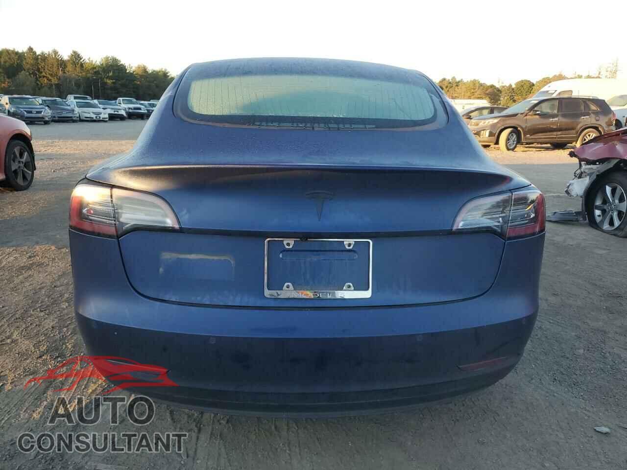 TESLA MODEL 3 2018 - 5YJ3E1EB3JF054801