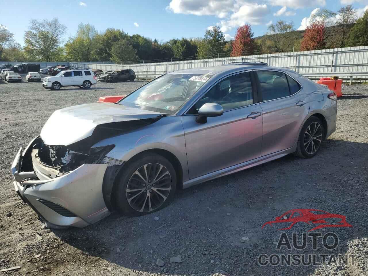 TOYOTA CAMRY 2018 - 4T1B11HK5JU084002