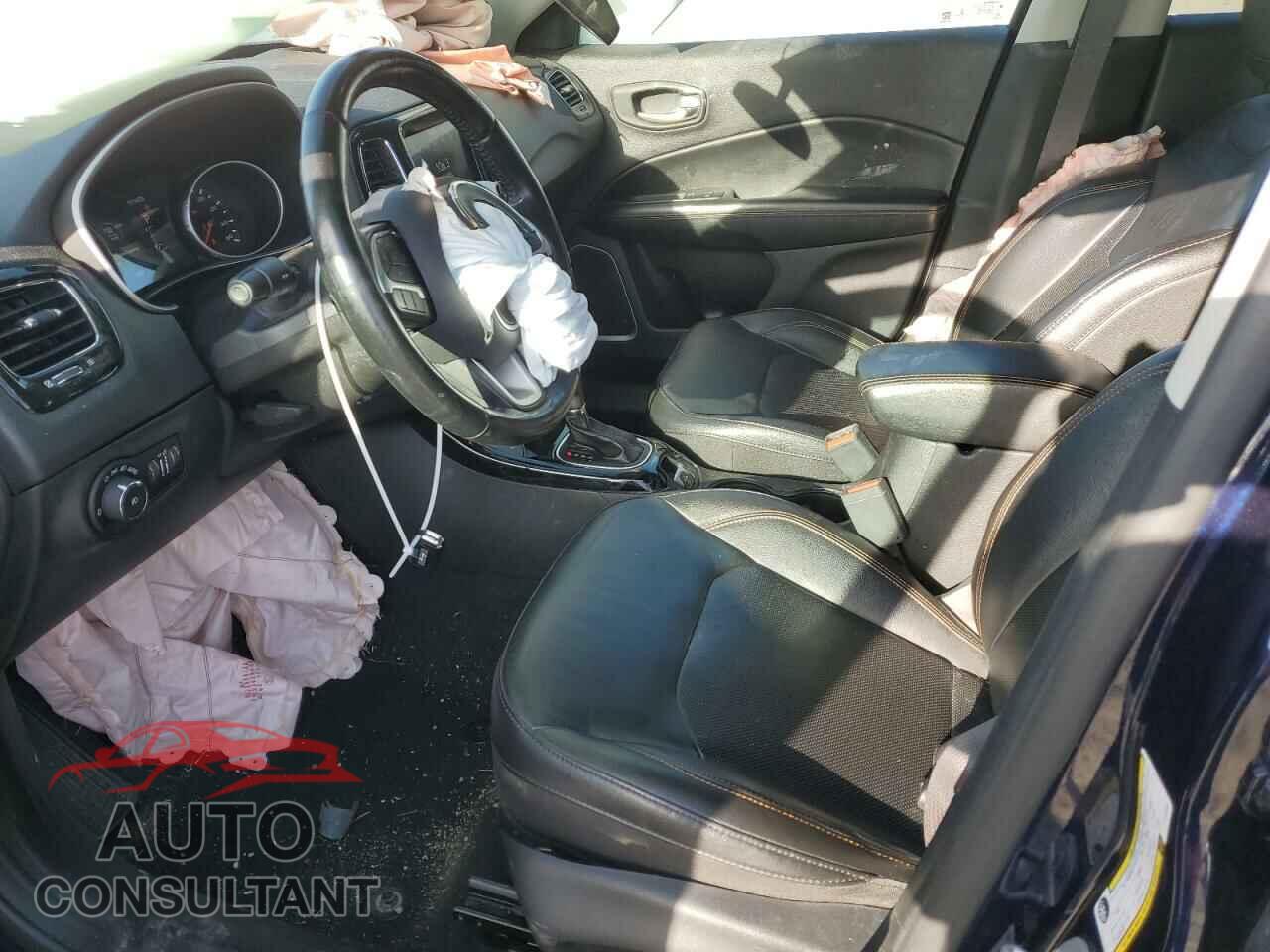 JEEP COMPASS 2020 - 3C4NJDCB7LT215339