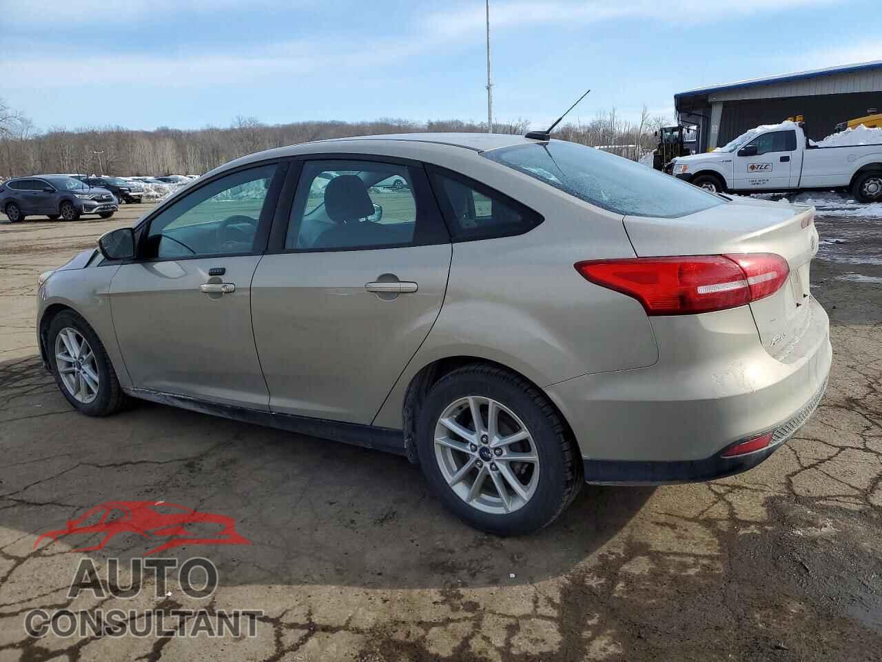 FORD FOCUS 2015 - 1FADP3F29FL237719