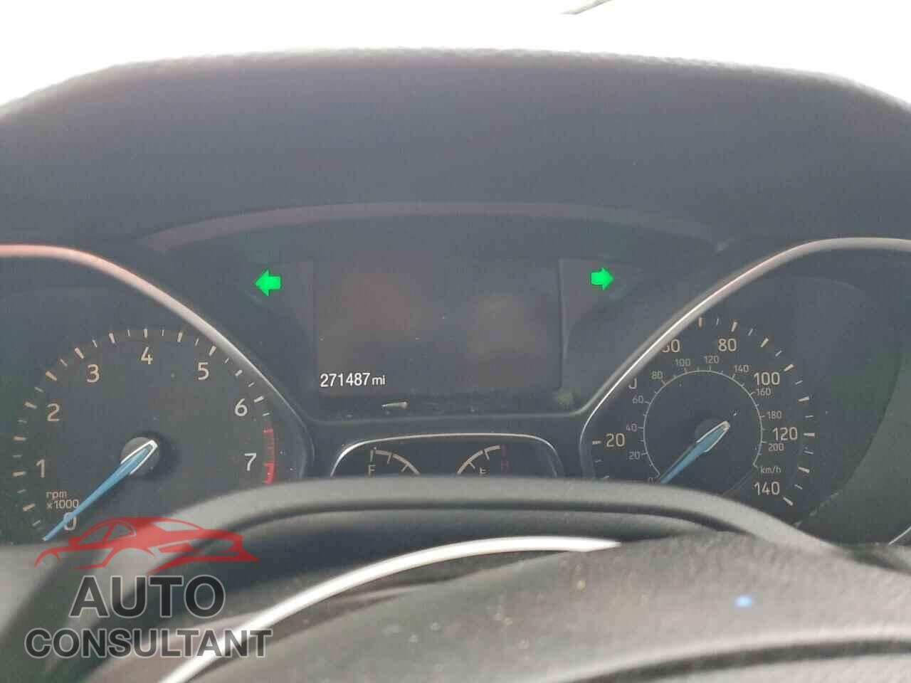 FORD FOCUS 2015 - 1FADP3E28FL362597
