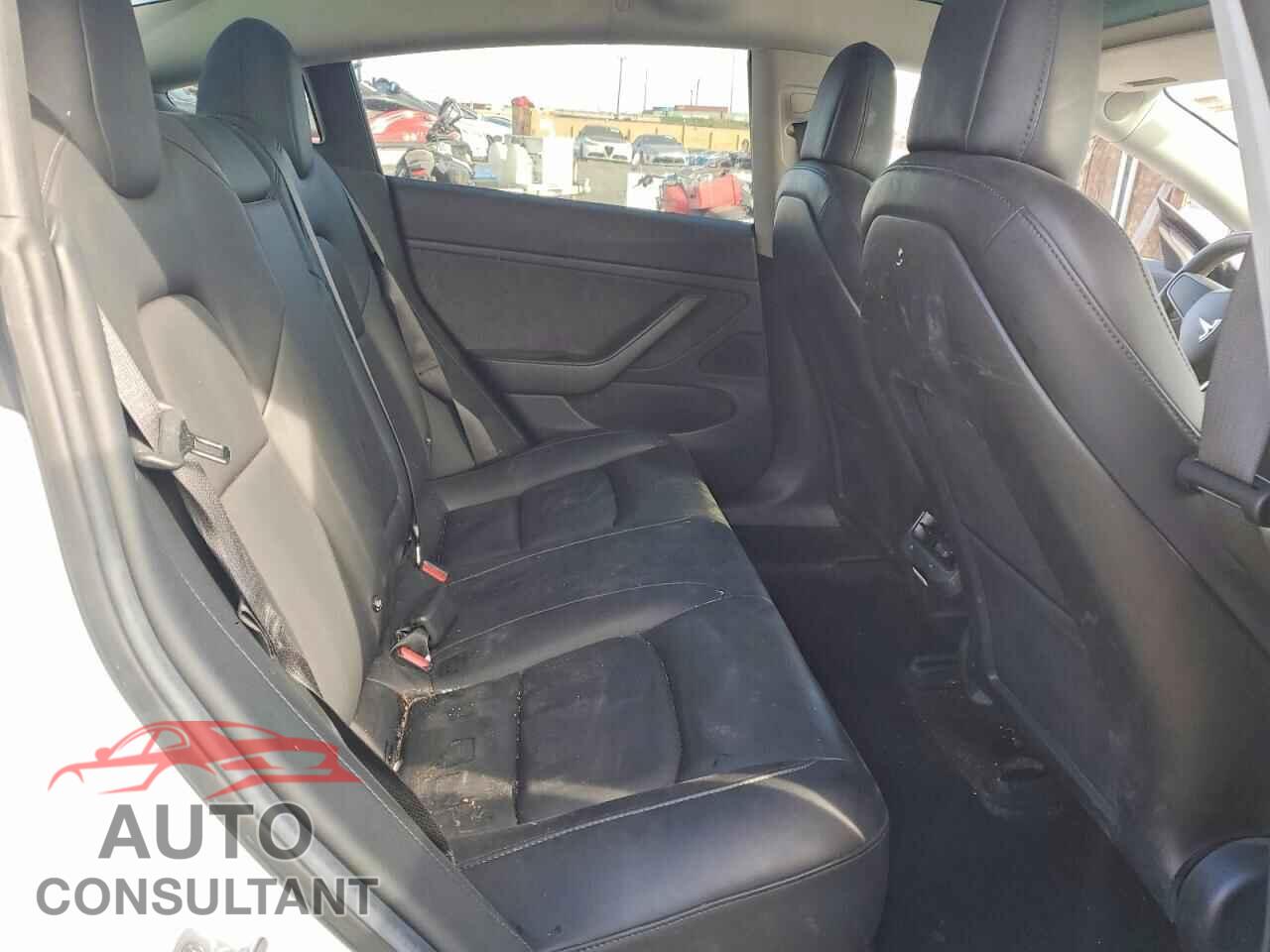 TESLA MODEL 3 2018 - 5YJ3E1EA5JF023329