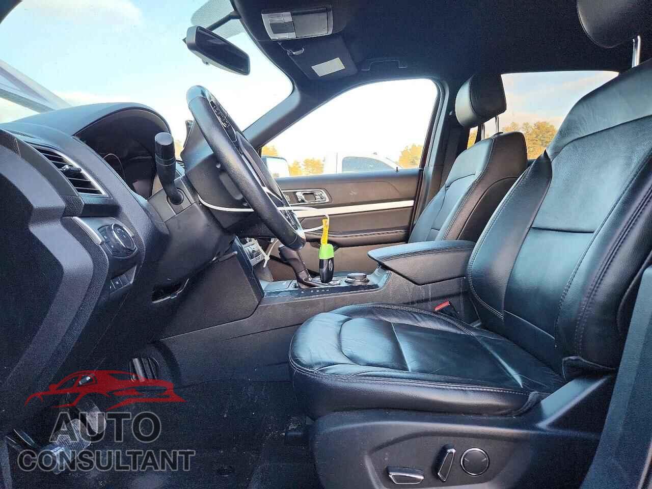 FORD EXPLORER 2017 - 1FM5K8D8XHGE17235