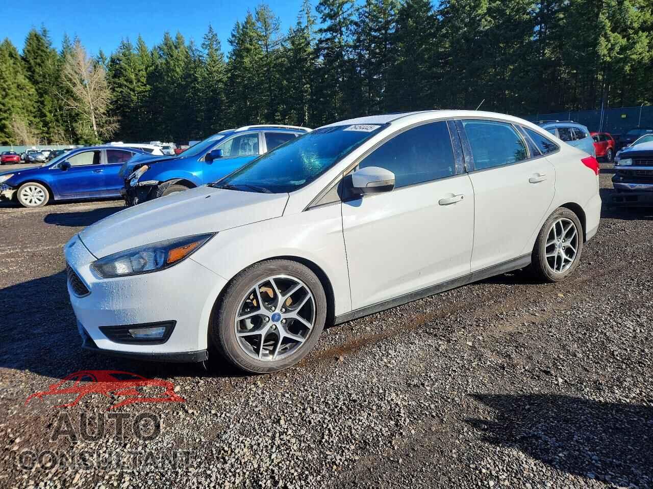 FORD FOCUS 2017 - 1FADP3H22HL238937