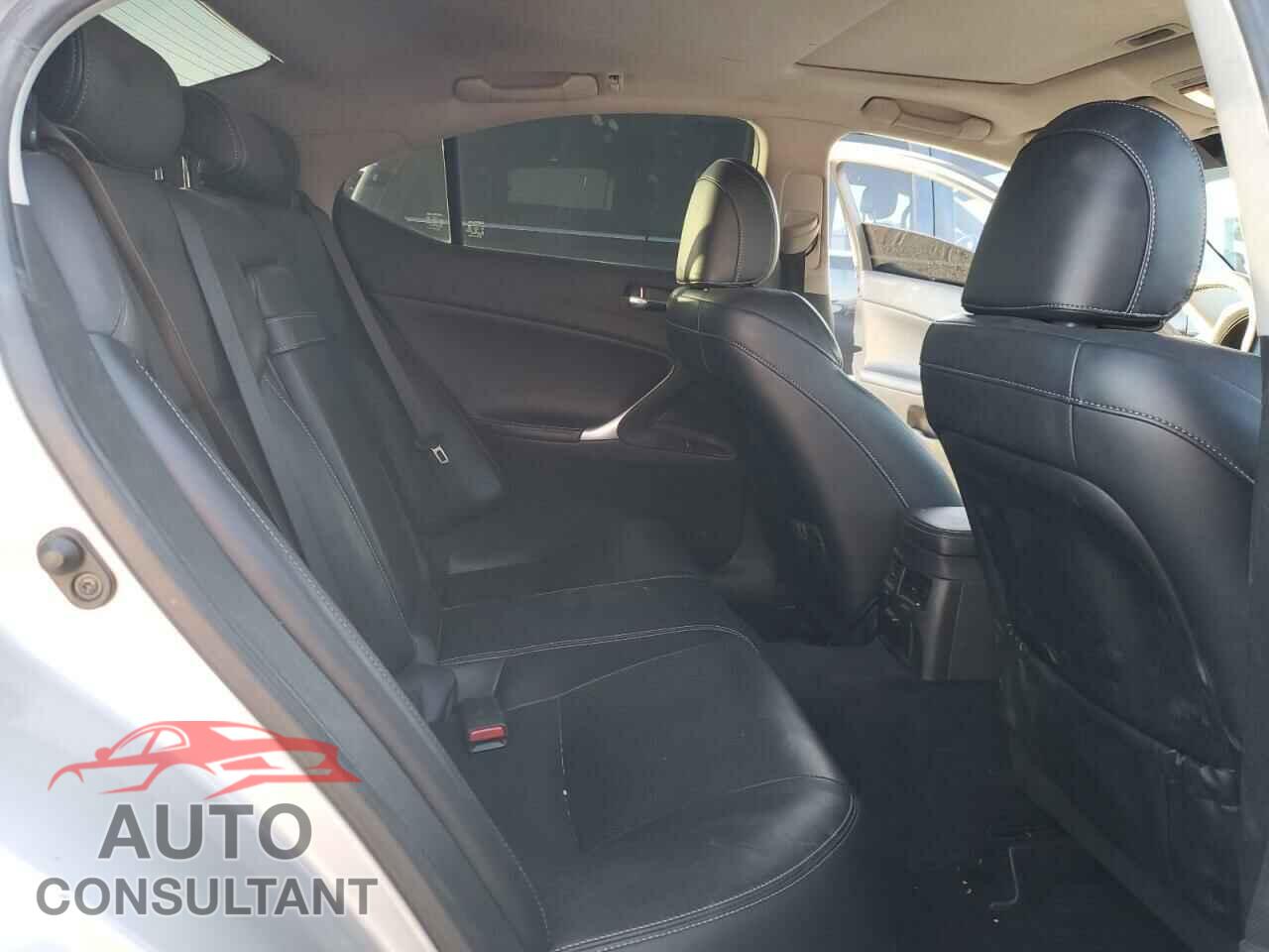 LEXUS IS 2013 - JTHCF5C20D5062852