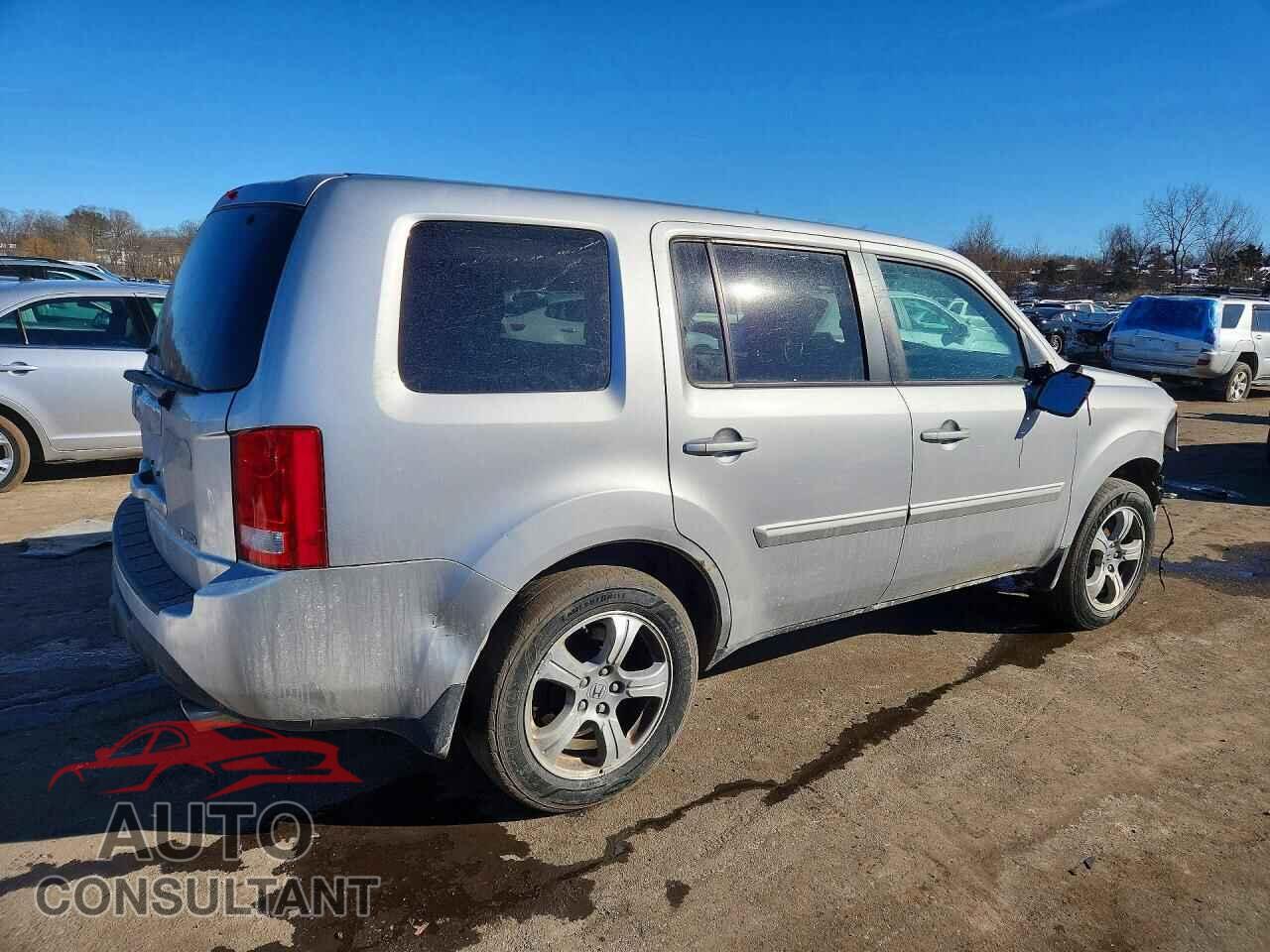 HONDA PILOT 2015 - 5FNYF4H59FB062645