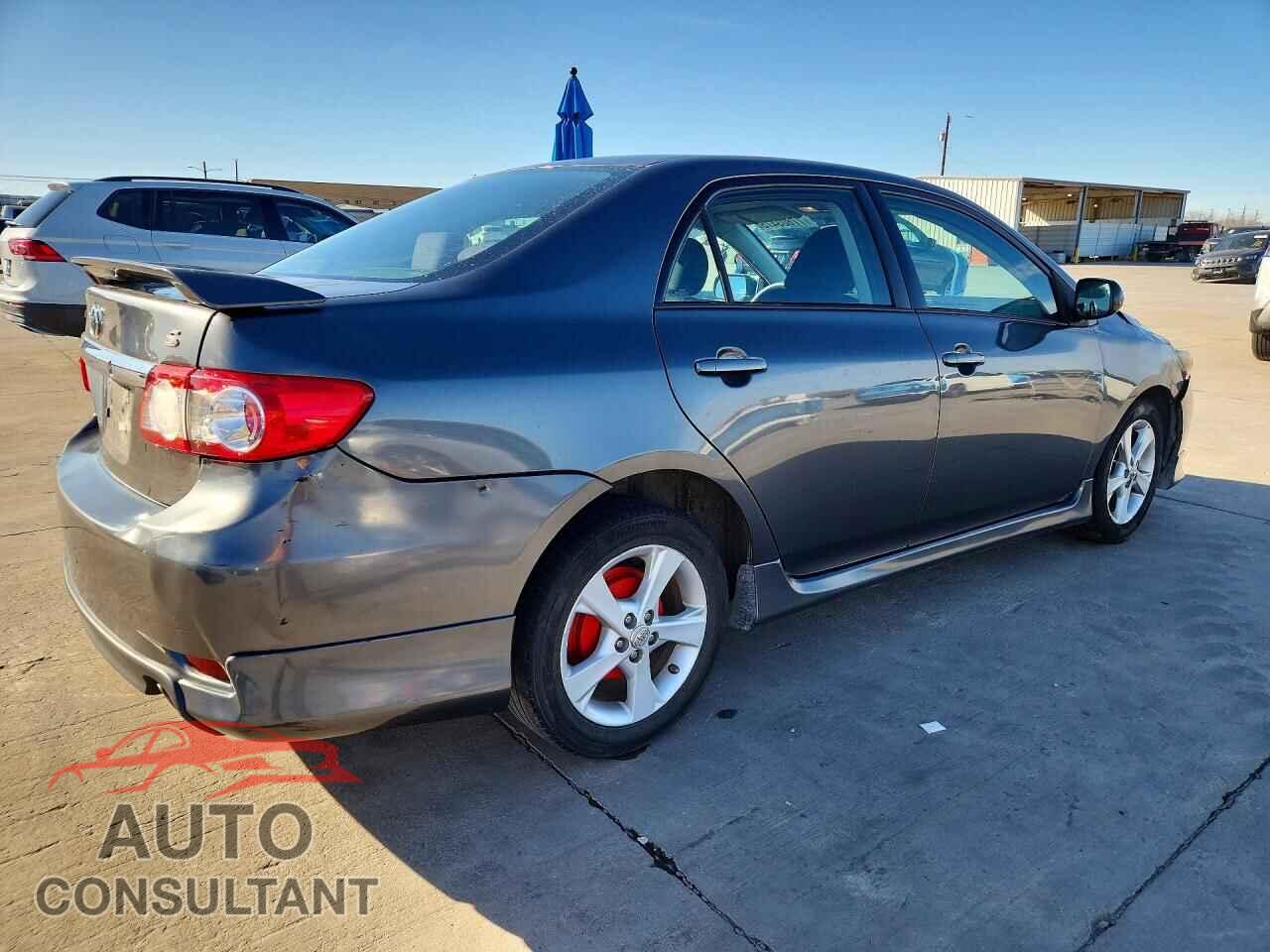 TOYOTA COROLLA 2013 - 2T1BU4EE9DC052067