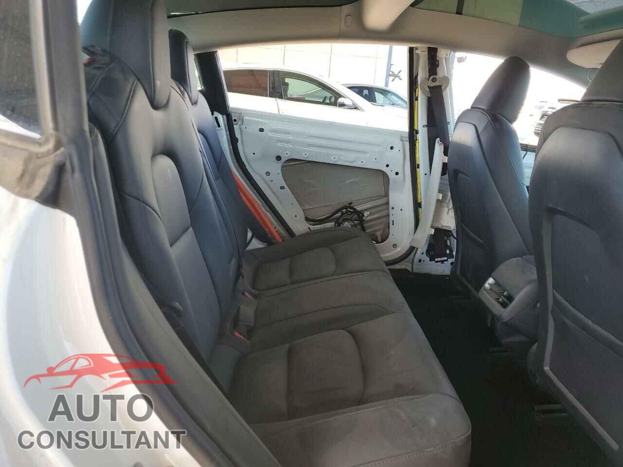 TESLA MODEL 3 2023 - 5YJ3E1EA1PF572437
