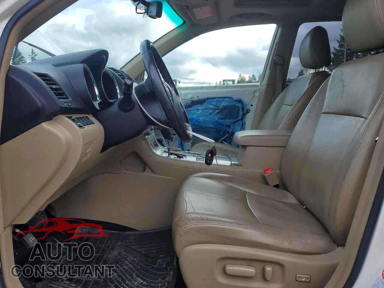 TOYOTA HIGHLANDER 2011 - 5TDBK3EH3BS080090