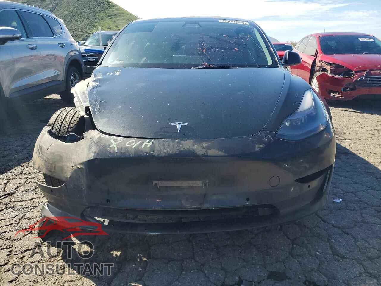 TESLA MODEL 3 2022 - 5YJ3E1EA6NF303900