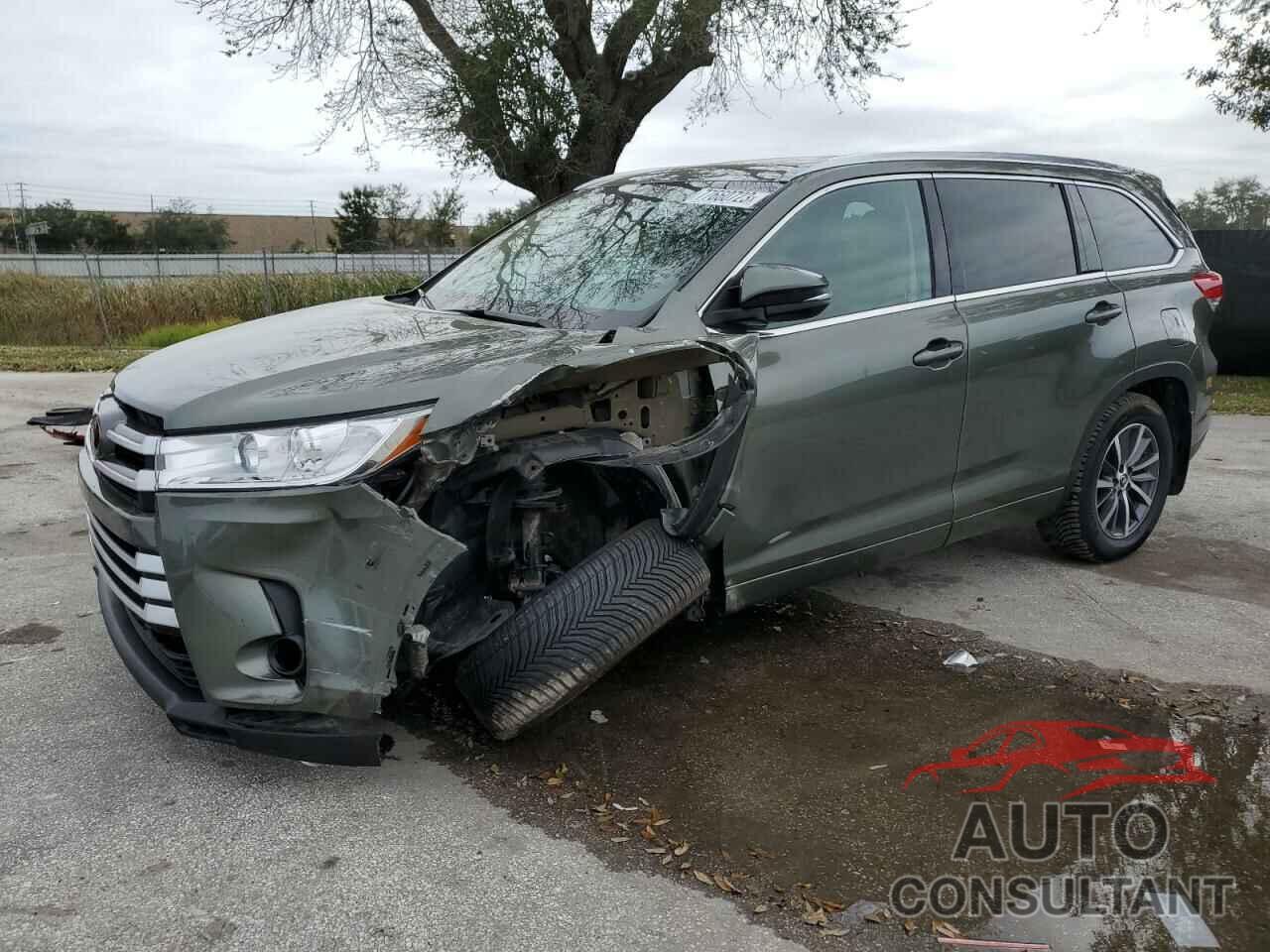 TOYOTA HIGHLANDER 2018 - 5TDJZRFH4JS809768