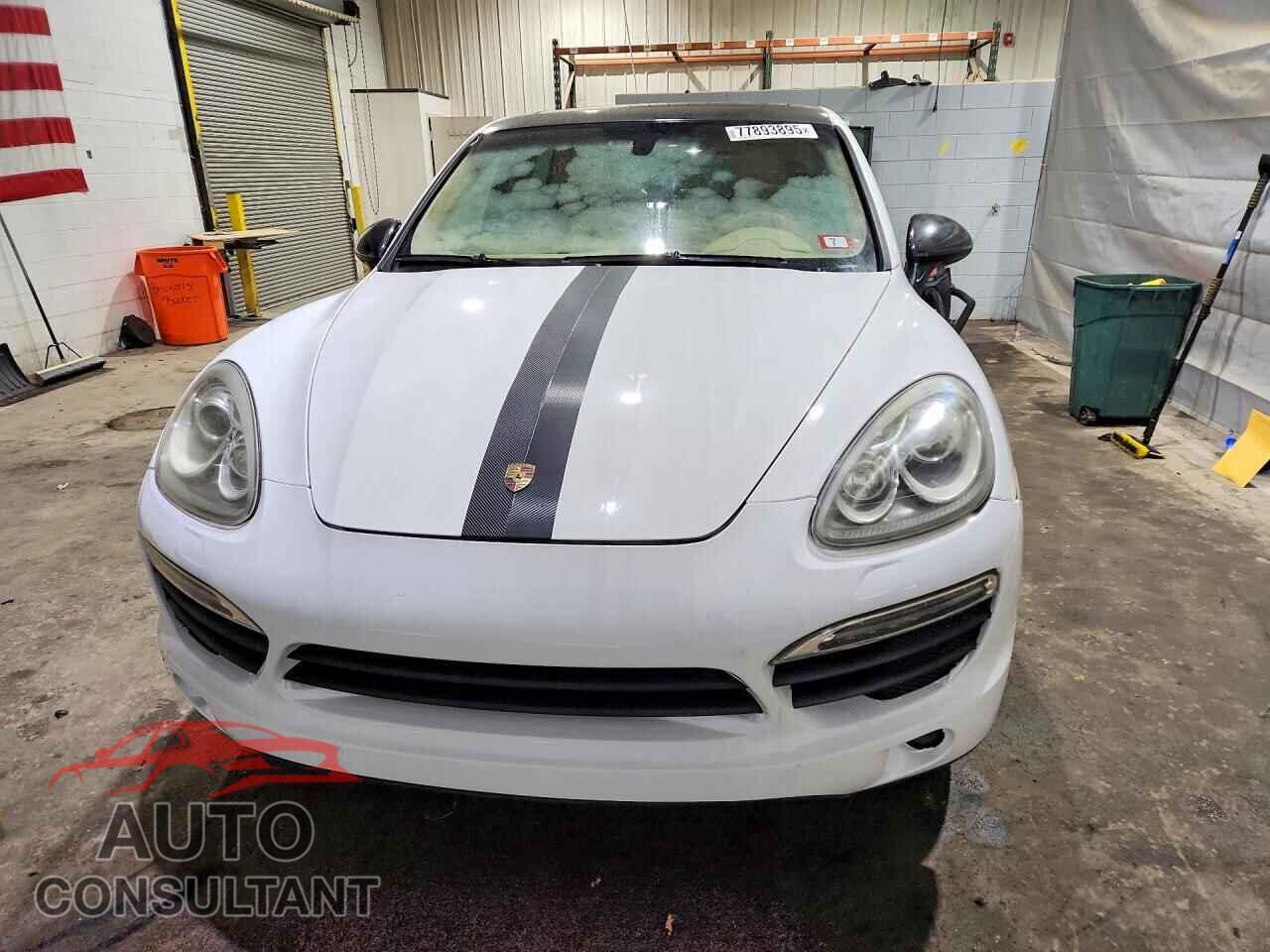 PORSCHE CAYENNE 2011 - WP1AB2A27BLA52221