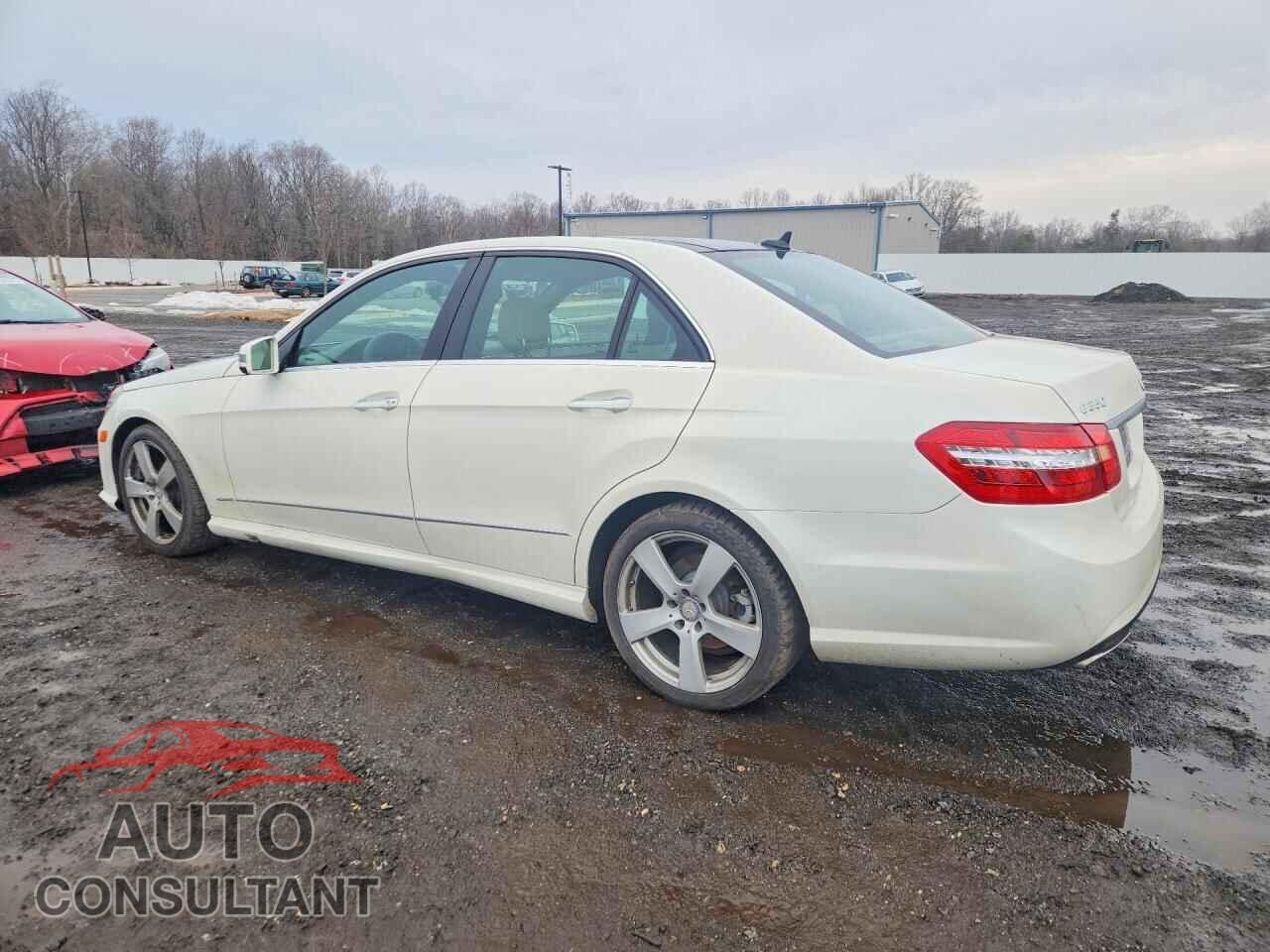 MERCEDES-BENZ E-CLASS 2010 - WDDHF5GB7AA183775
