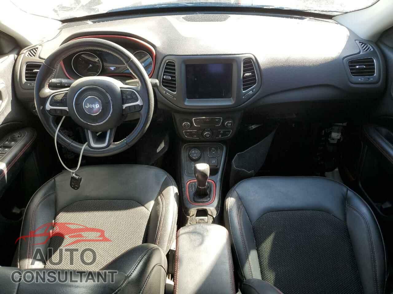 JEEP COMPASS 2020 - 3C4NJDDB2LT142282