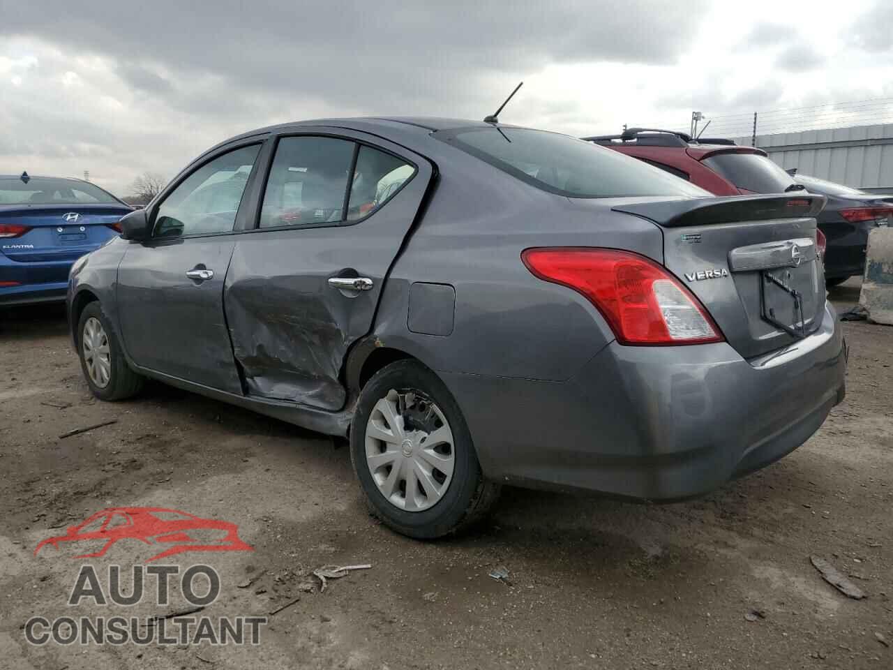 NISSAN VERSA 2017 - 3N1CN7AP5HL843258