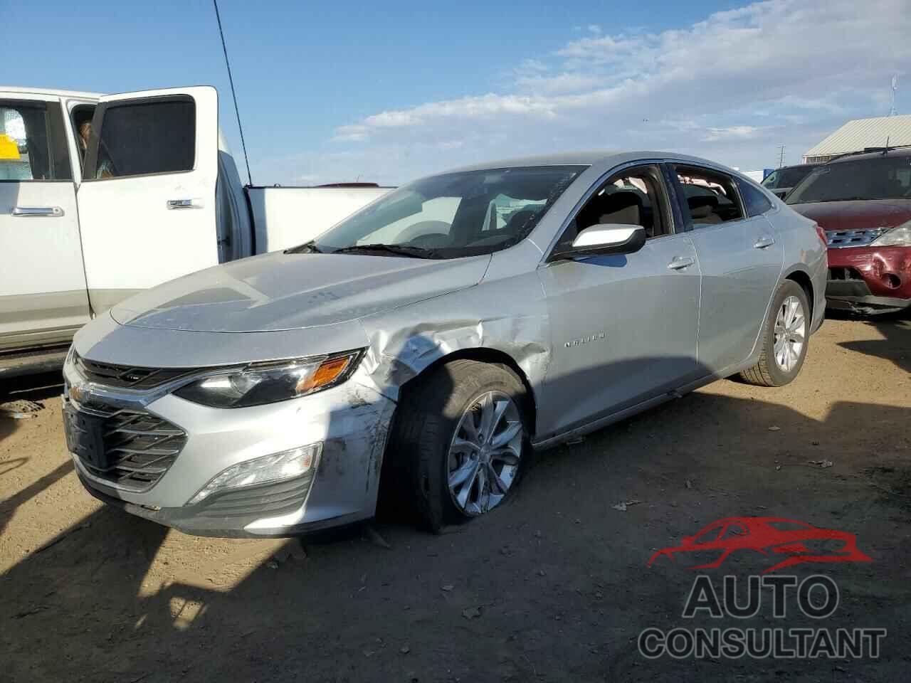 CHEVROLET MALIBU 2020 - 1G1ZD5STXLF001960