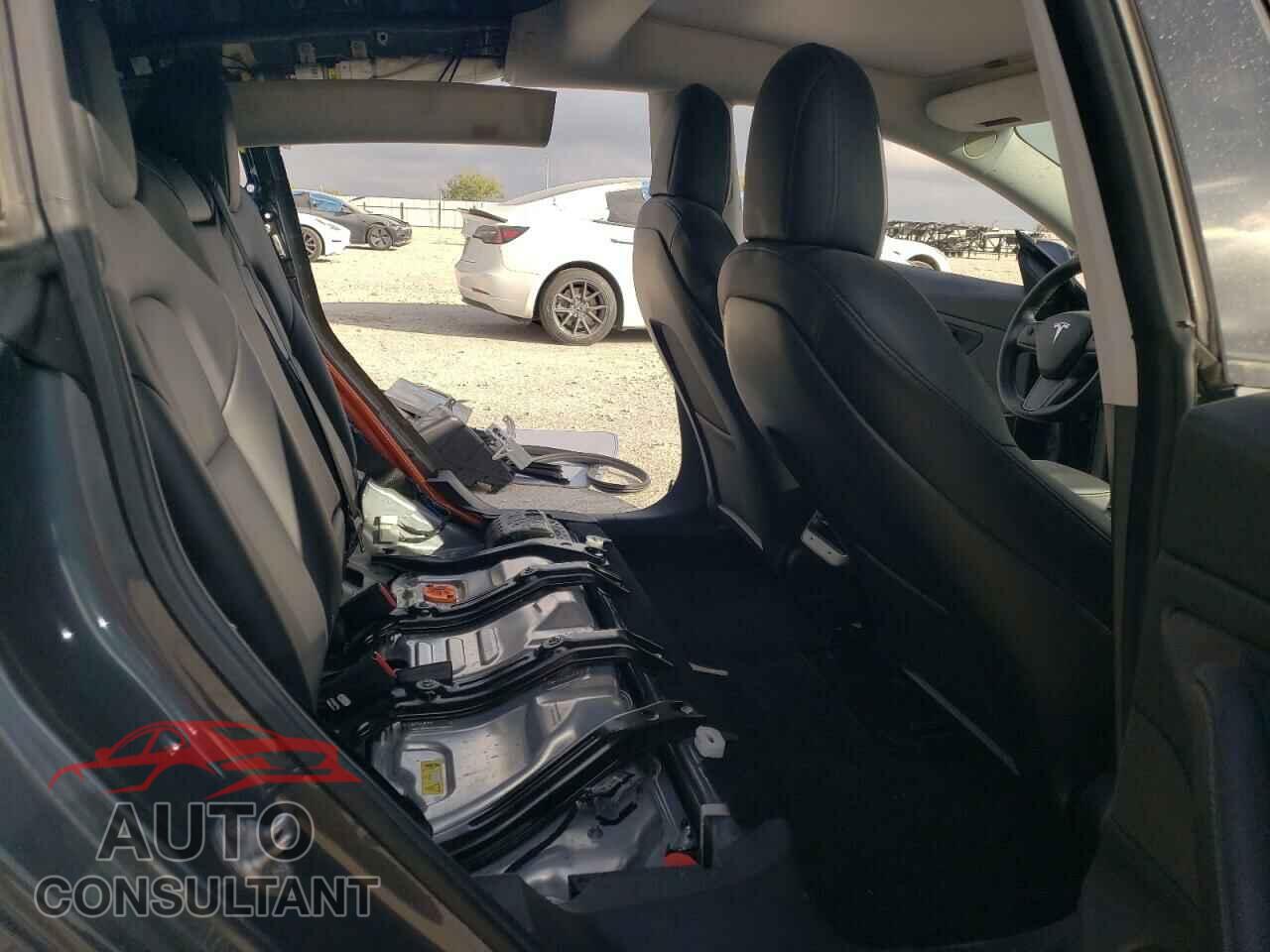 TESLA MODEL 3 2021 - 5YJ3E1EB7MF858328