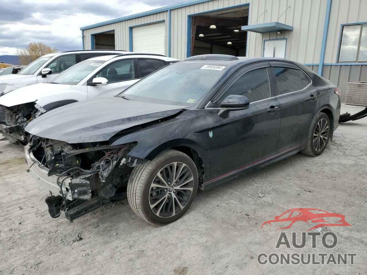 TOYOTA CAMRY 2018 - 4T1B11HK6JU577123