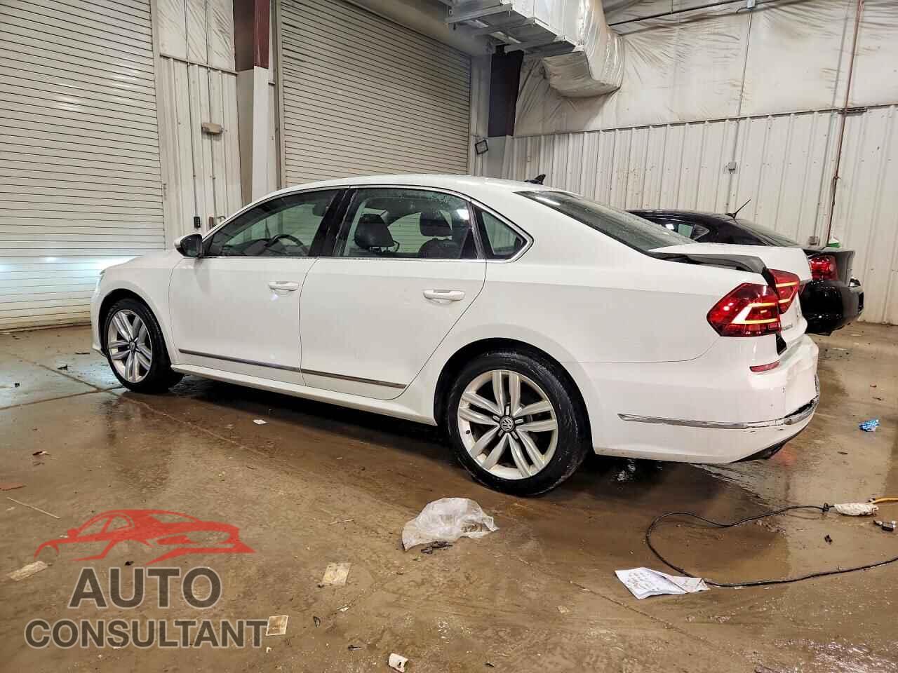 VOLKSWAGEN PASSAT 2017 - 1VWGT7A36HC005461