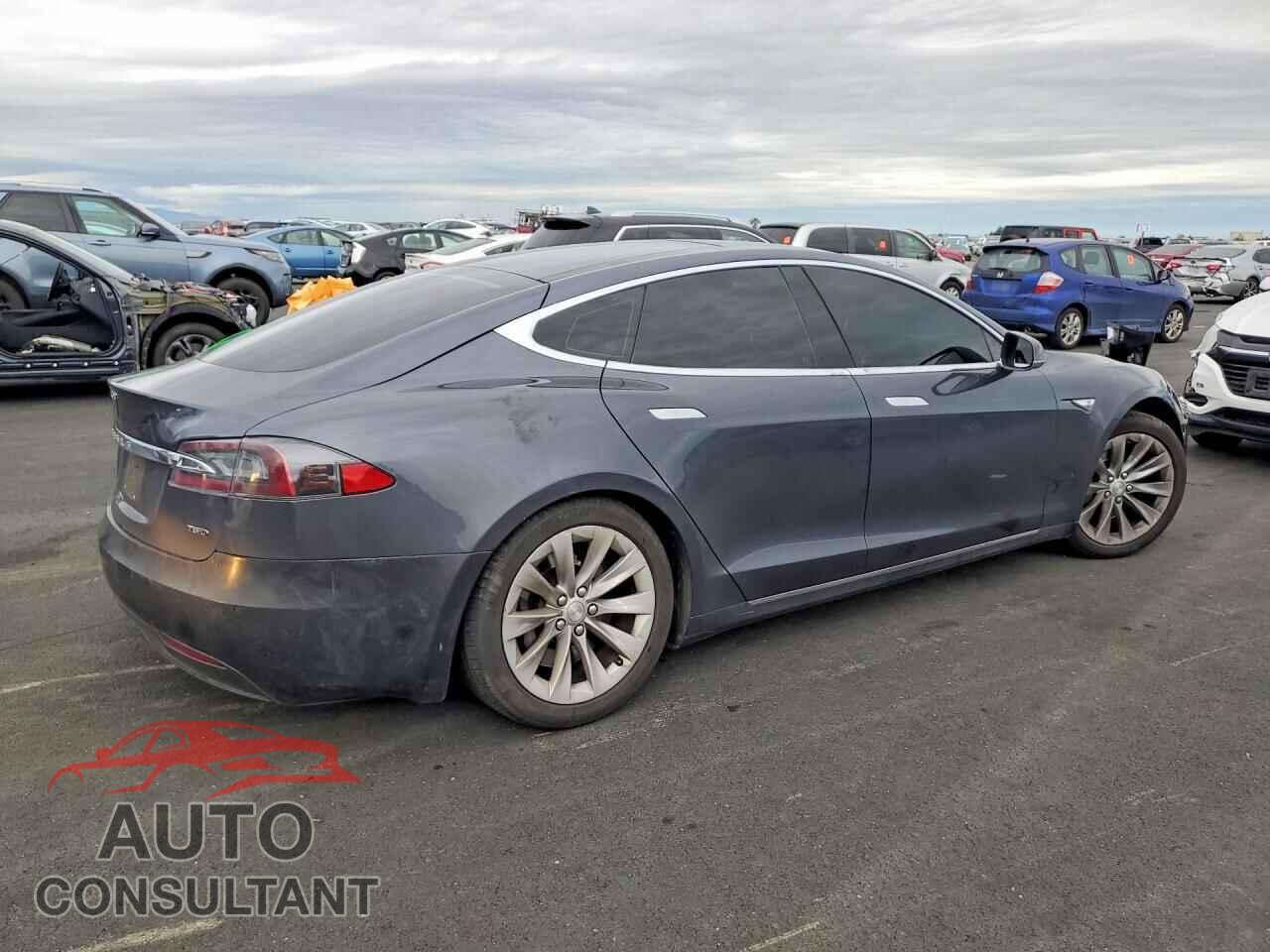 TESLA MODEL S 2016 - 5YJSA1E24GF157256