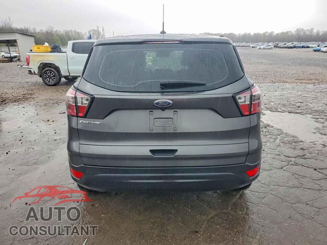 FORD ESCAPE 2017 - 1FMCU0F76HUC66032
