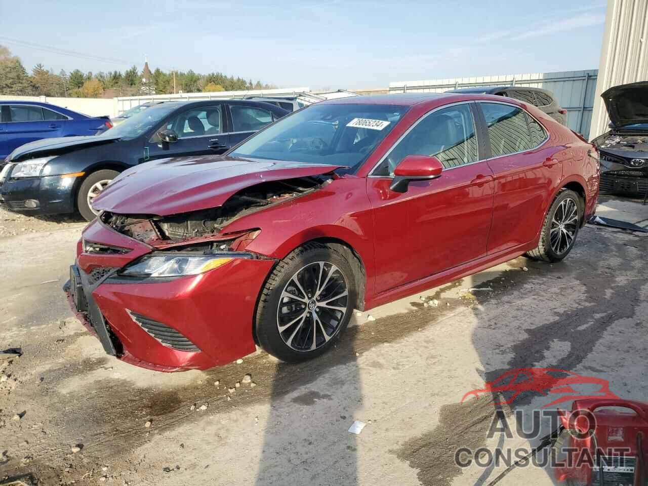 TOYOTA CAMRY 2018 - 4T1B11HKXJU549518
