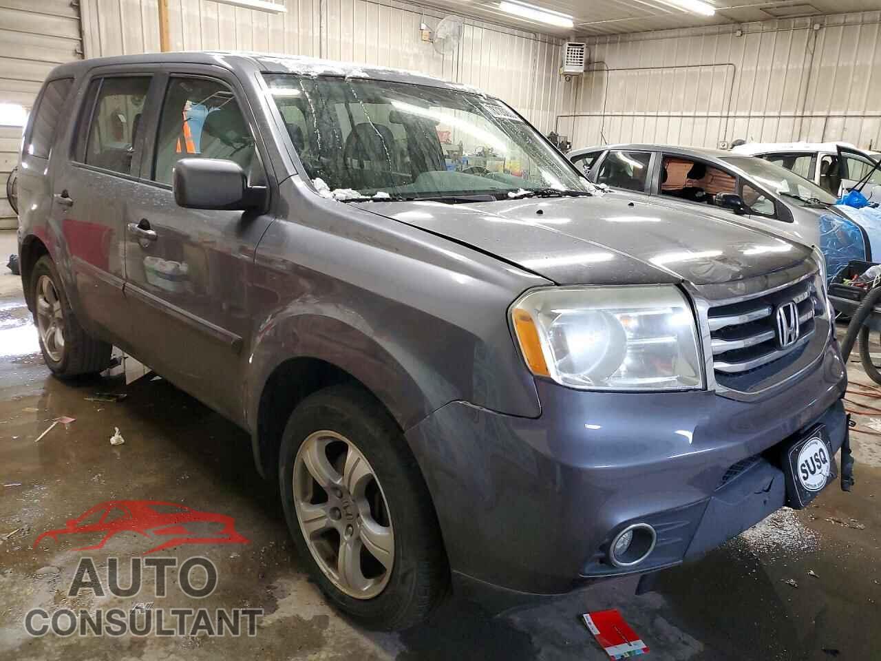 HONDA PILOT 2015 - 5FNYF4H34FB047968