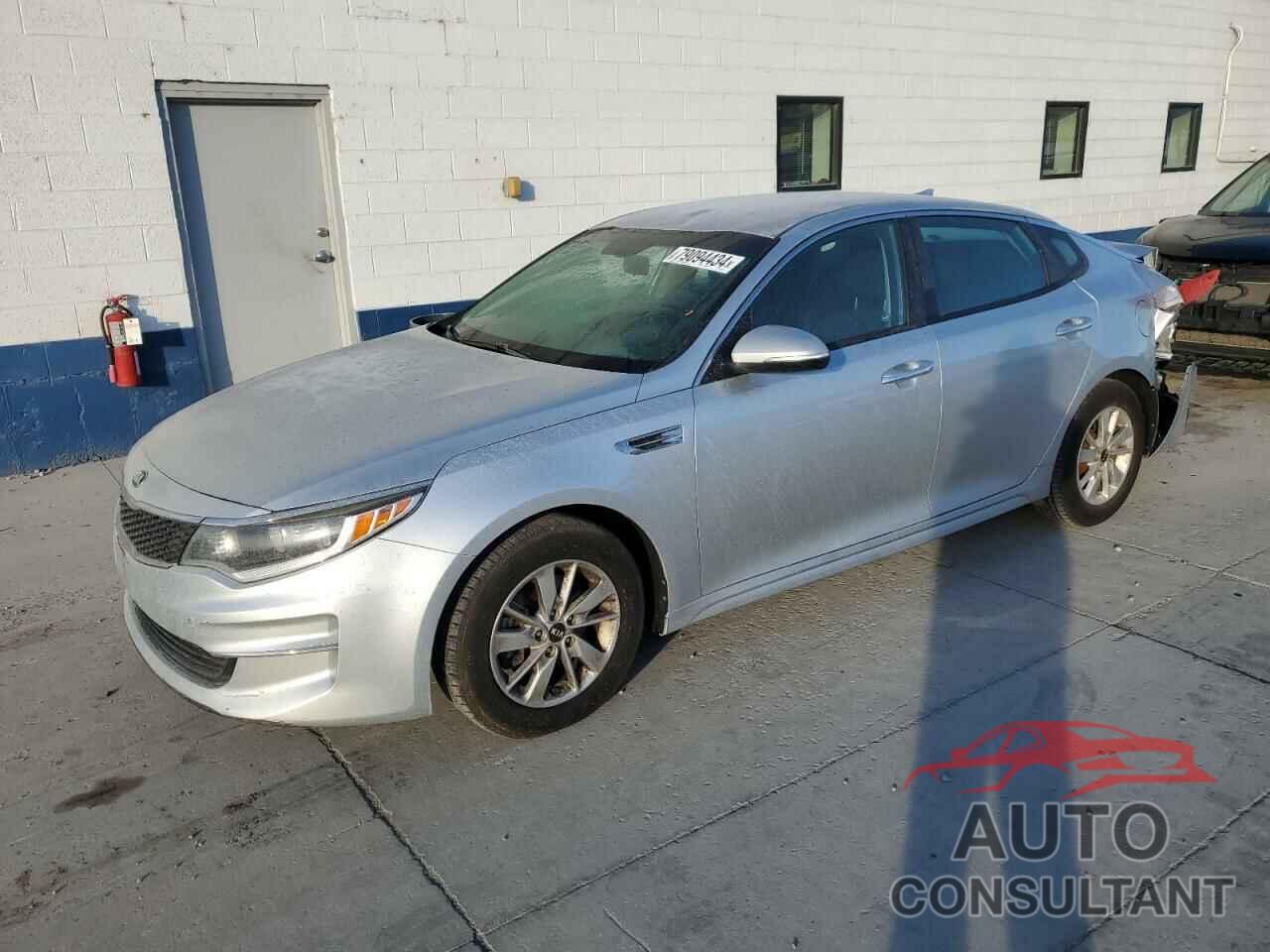 KIA OPTIMA 2018 - 5XXGT4L39JG188150