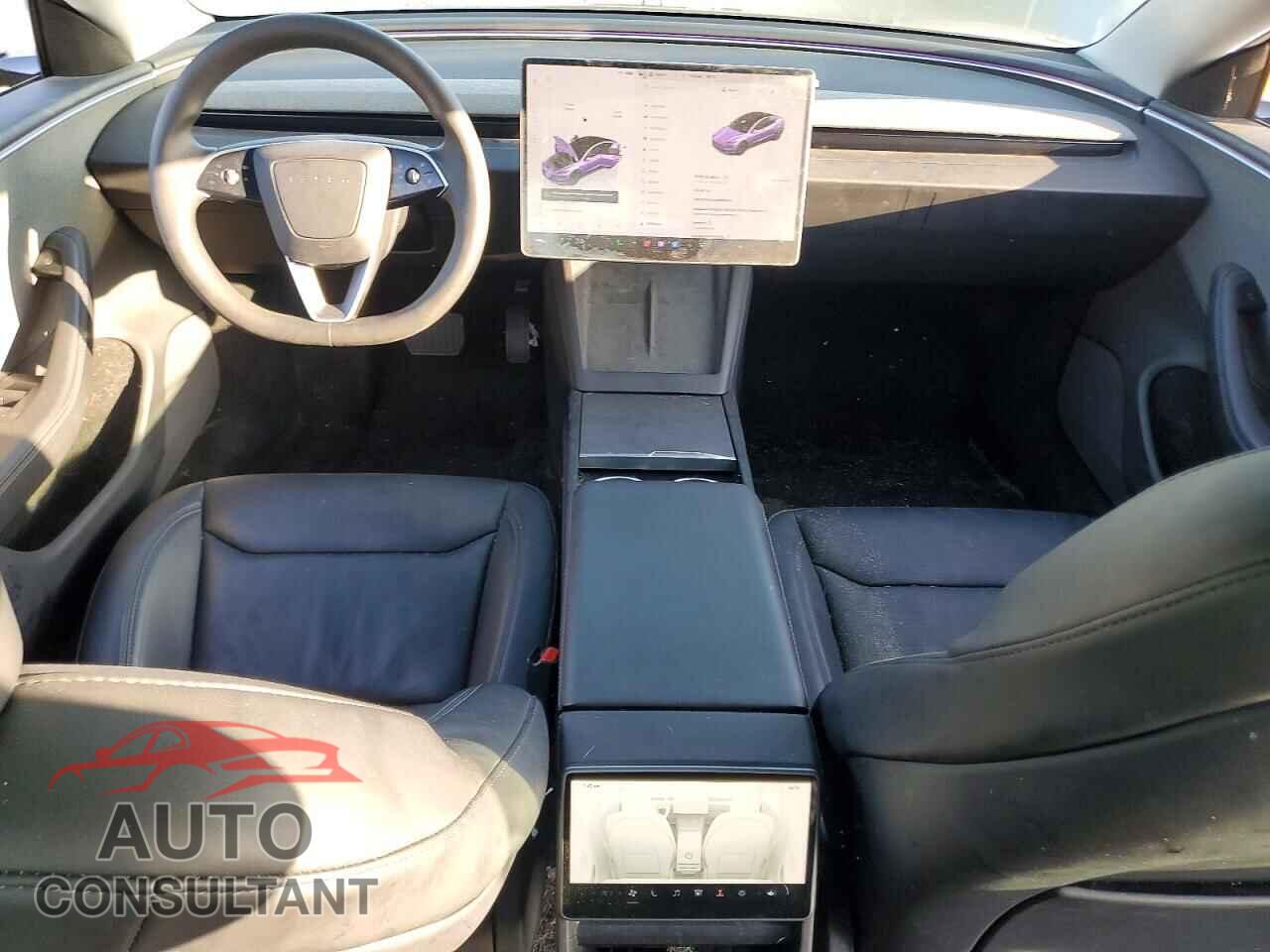 TESLA MODEL 3 2025 - 5YJ3E1EA5SF874662