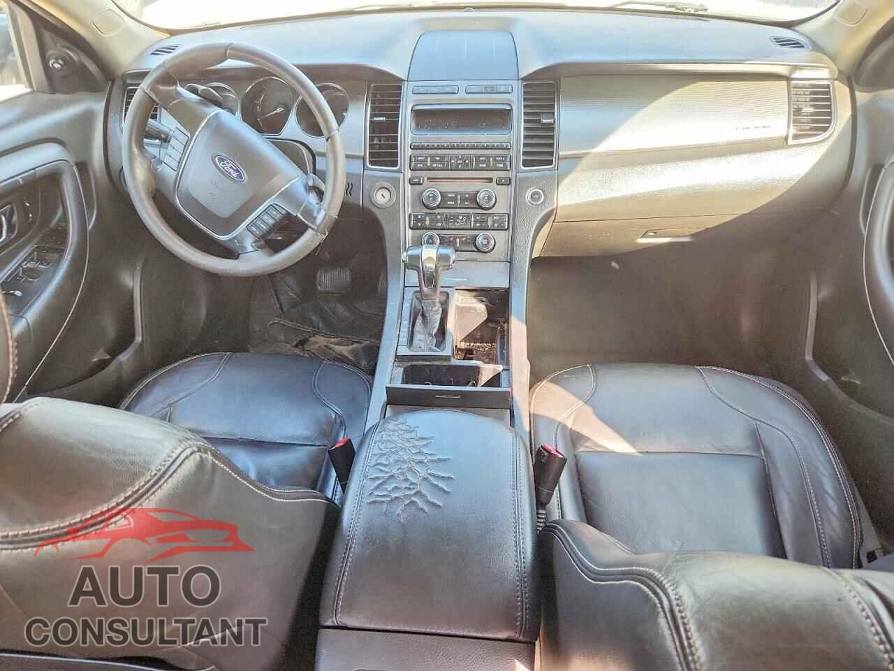 FORD TAURUS 2011 - 1FAHP2EW2BG115500
