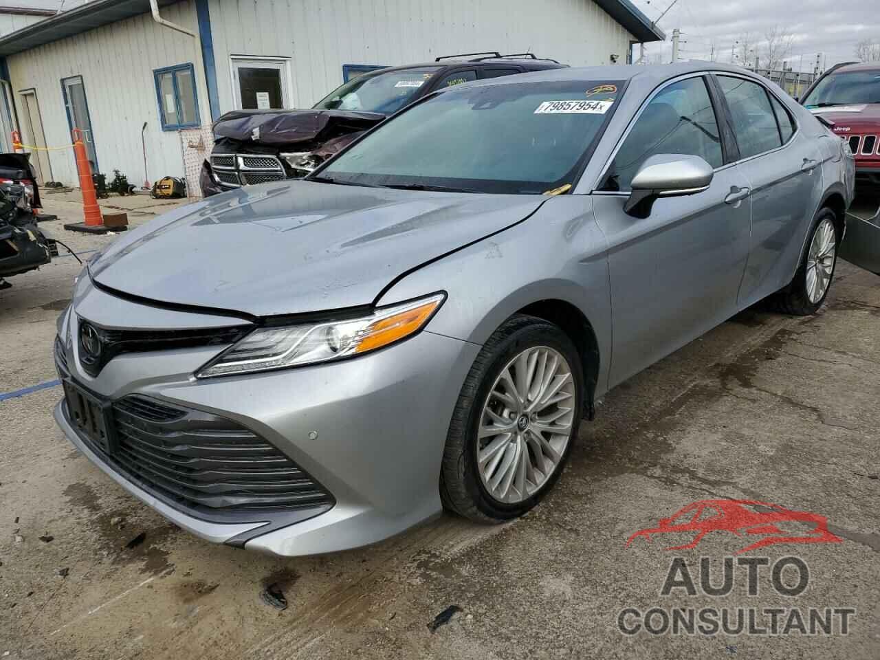 TOYOTA CAMRY 2018 - 4T1B11HKXJU151516